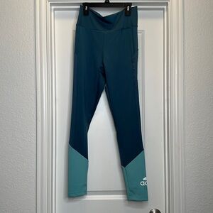NWT! Adidas 2 tone teal leggings/tights‎ with pocket. Sz Medium